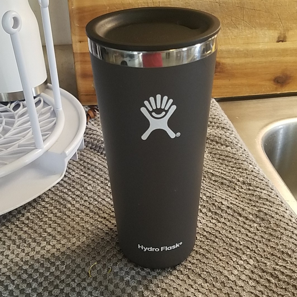 HYDROFLASK 22oz Tumbler. TempSheild -STONE-